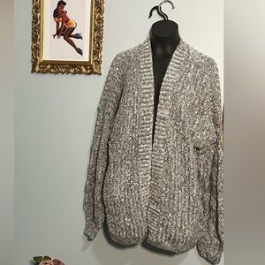 • Abercrombie & Fitch Gray Cardigan Gray White New Without Tags